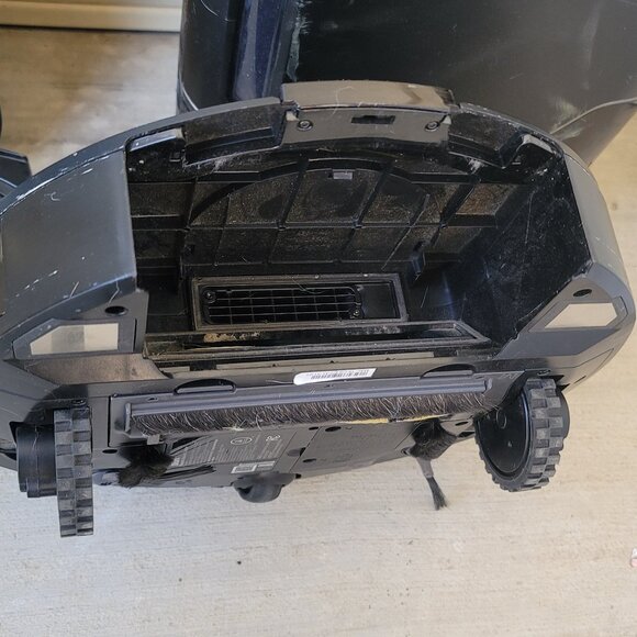 Shark RV1001AE IQ Robot Self-Empty XL, Robot Vacuum with IQ Navigation - Picture 10 of 15